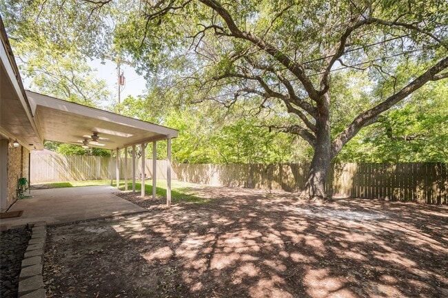 Building Photo - 809 Newport Blvd