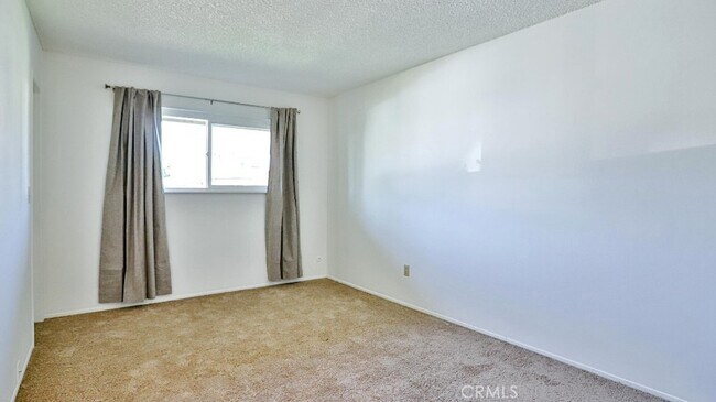 Building Photo - 12700 Newport Ave