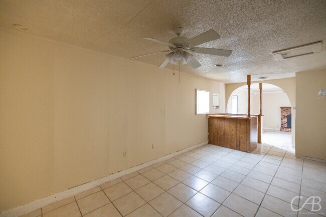 Building Photo - 2902 Bennett Dr