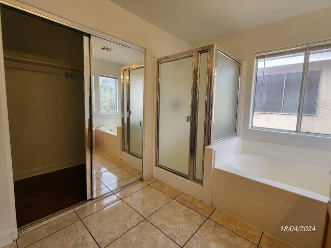 Building Photo - 4330 Mangrove Bay St