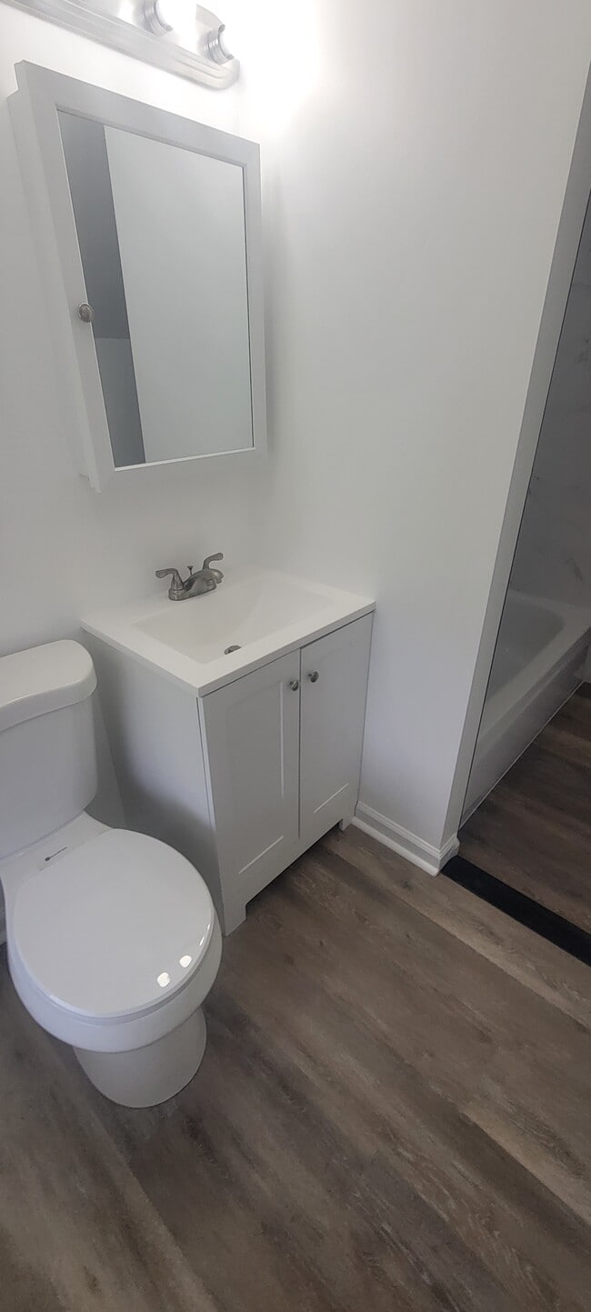 Building Photo - 11013B Coffman Ave