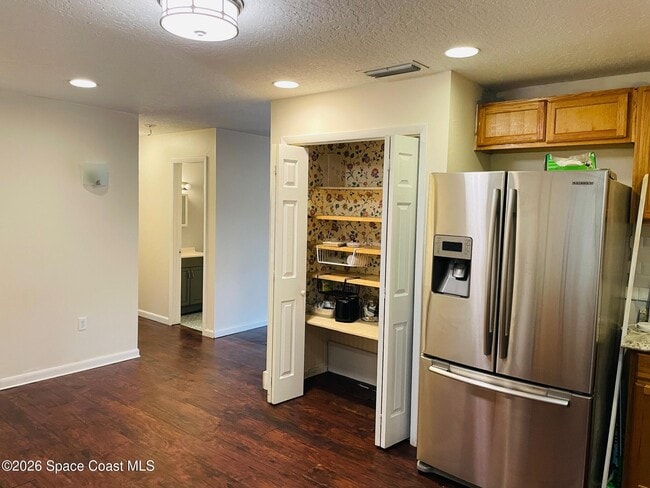 Building Photo - 2235 Macedo Rd NE