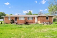 Building Photo - 94 Cherrington Rd
