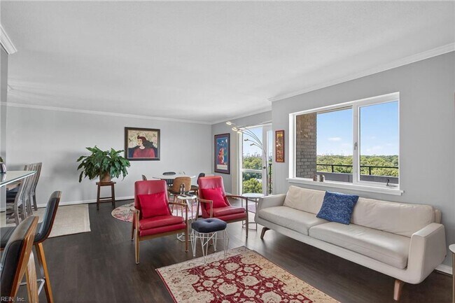 Building Photo - Algonquin Park