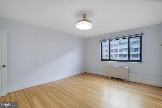 Building Photo - 1200 S Arlington Ridge Rd