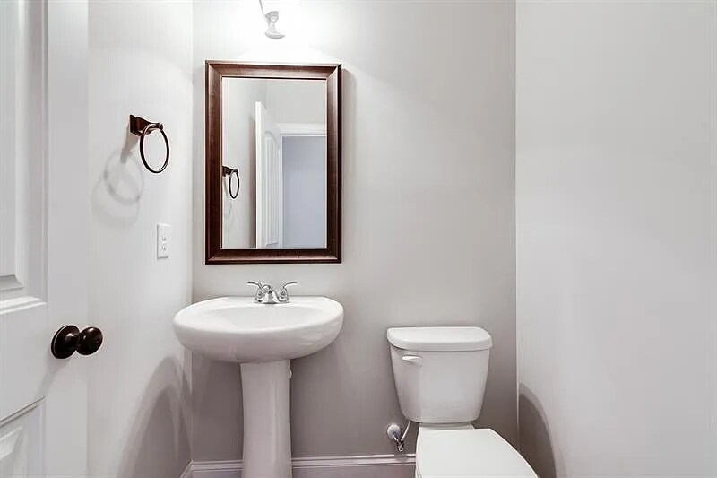 Building Photo - 614 Amaranth Trail