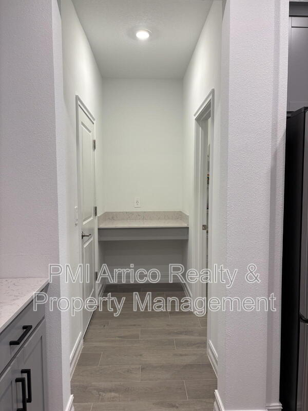 Building Photo - 11679 74th Cir E