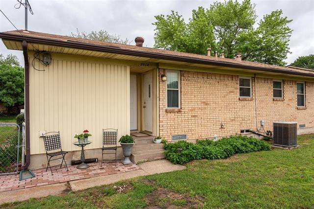Building Photo - 2514 Moreland Dr