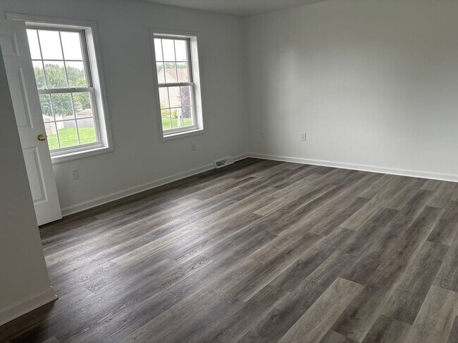 Building Photo - 16 Vickilee Dr