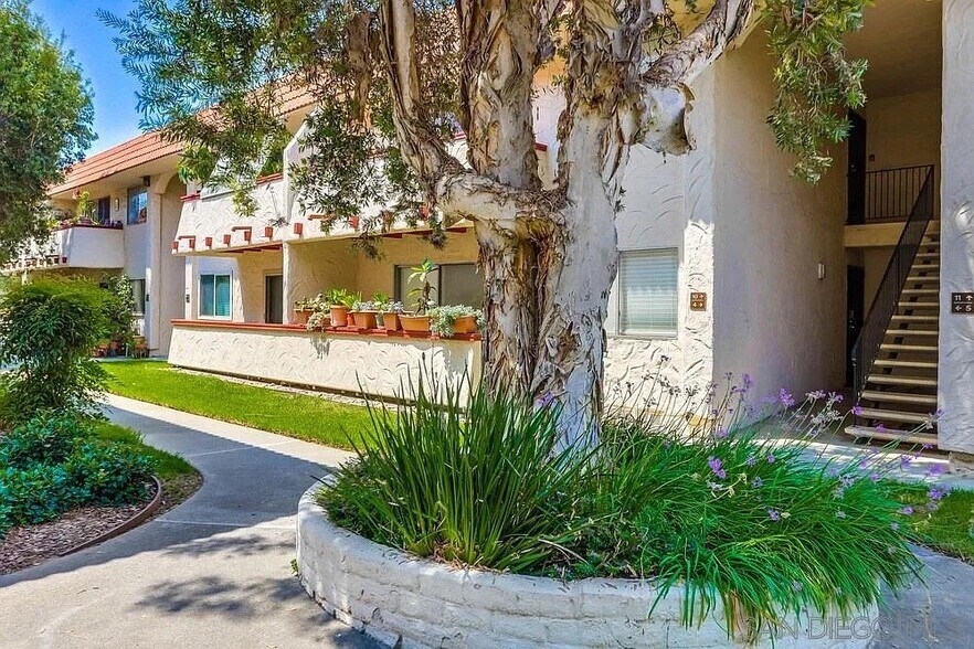 Building Photo - 8609 Lake Murray Blvd