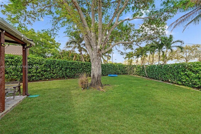 Building Photo - 1410 SW 106th Terrace