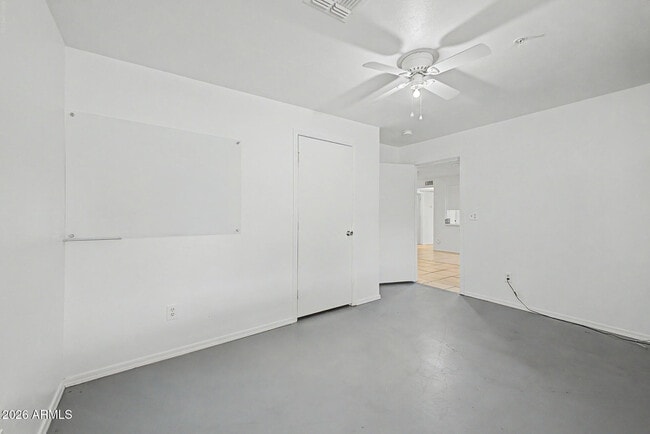 Building Photo - 4401 S Rita Ln