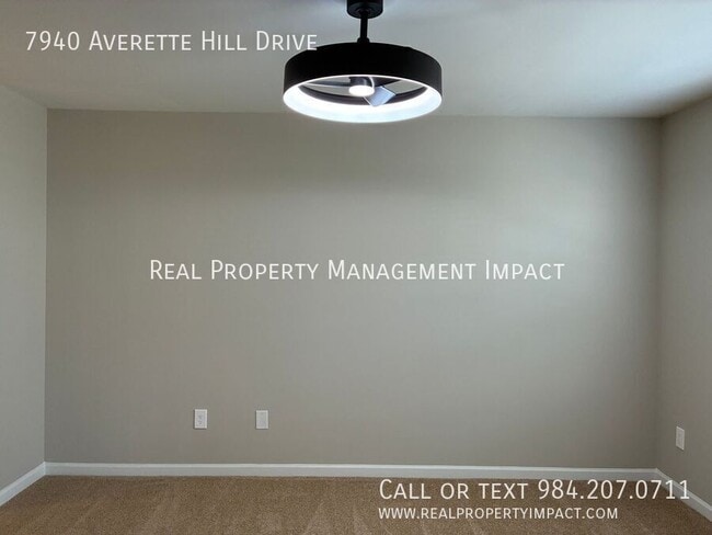 Building Photo - 7940 Averette Hill Dr