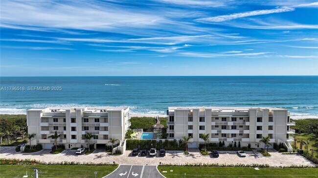 Building Photo - 4810 N Hwy A1A