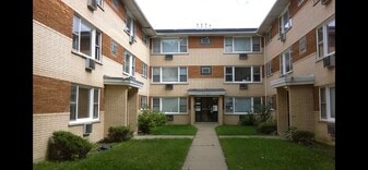 Building Photo - 14141 S School St