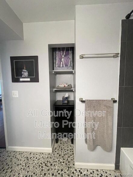 Building Photo - 14454 E Colorado Dr