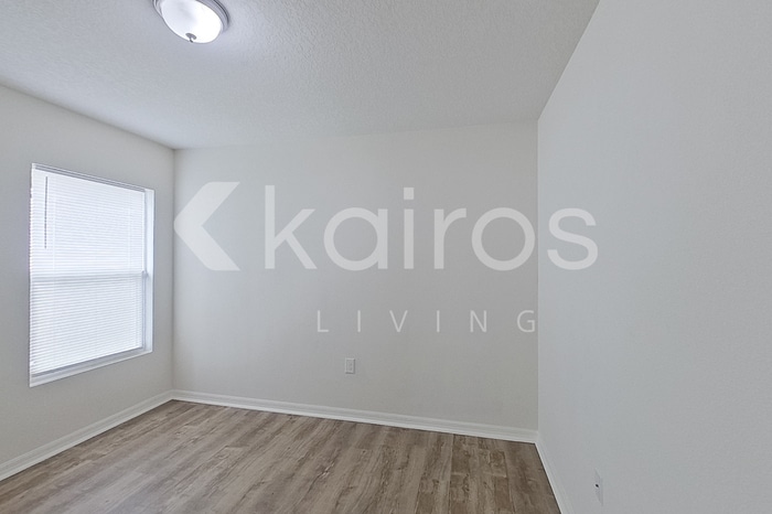 Building Photo - 10117 Elgin Blvd