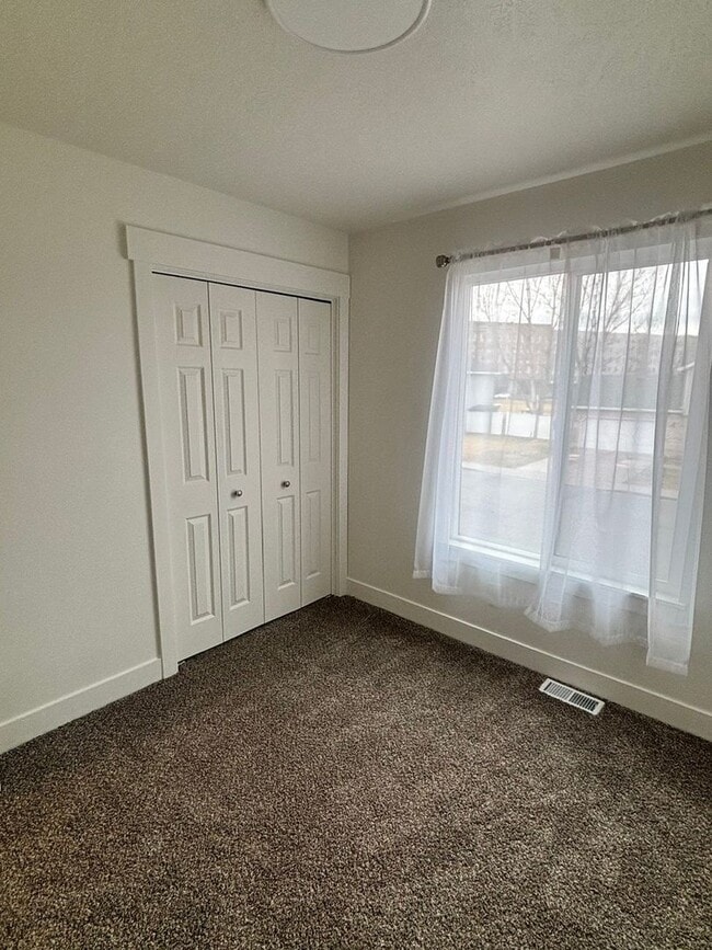 Building Photo - Immaculate Fully Remodeled Orem Home for Rent