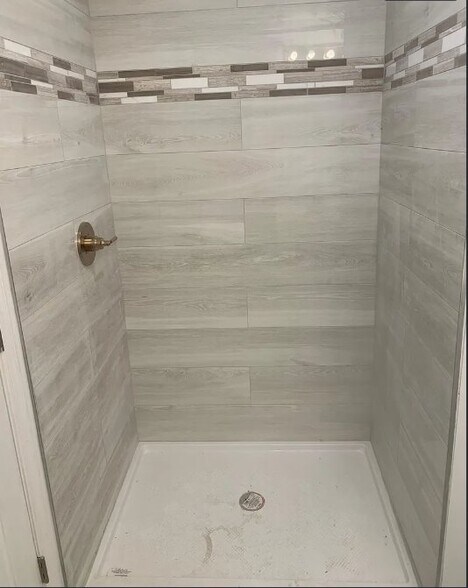 Building Photo - 1417 W Leigh St