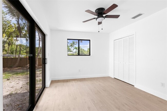 Building Photo - 14171 SW 37th Ct