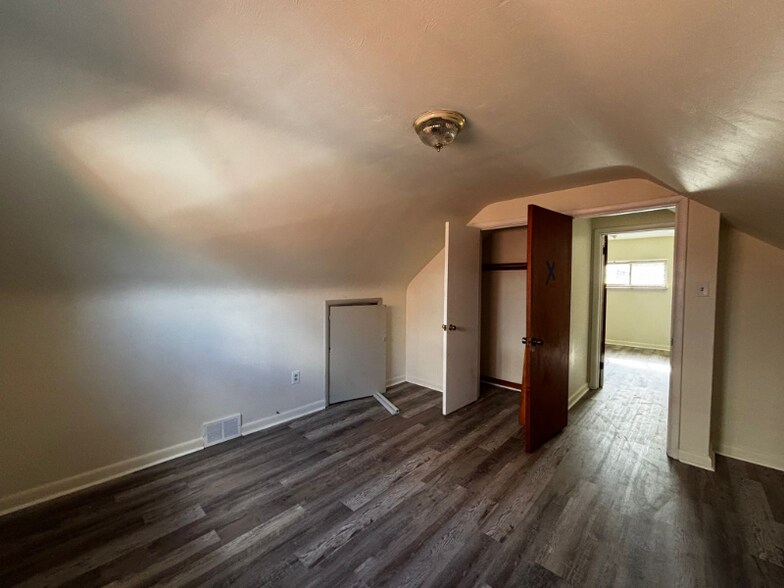 Building Photo - 3107 Idaho St
