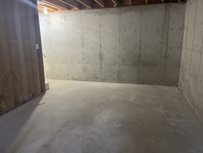 Building Photo - Two bedroom, one and half bathroom, modern...