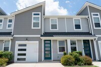 Building Photo - 1443 Darrowby Wy