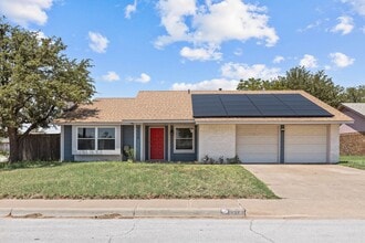 Building Photo - 5116 Canadian Ave