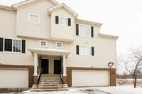 Building Photo - 346 Evergreen Cir