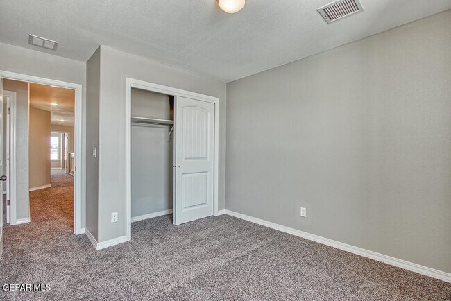 Building Photo - 14945 Tierra Haven Ave