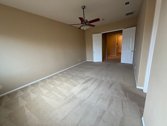 Building Photo - Apple Valley Estates- Gated Community- Beautiful 4 Bedrooms, 3 Bathrooms