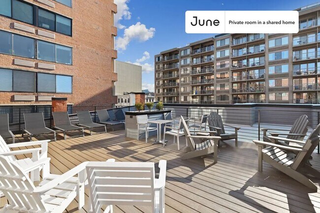 Building Photo - Room in Shared 4 bed/2 bath home in Dupont Circle