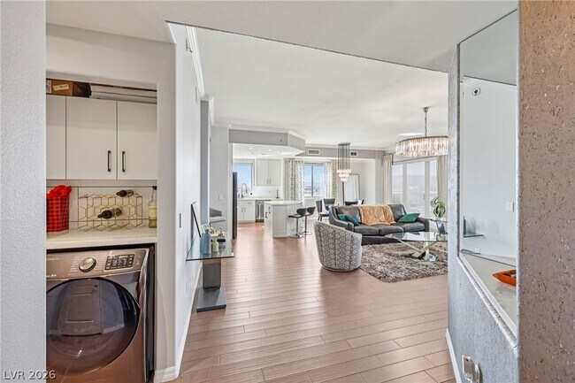 Building Photo - 8255 S Las Vegas Blvd