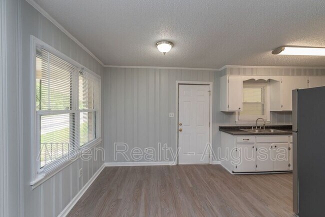 Building Photo - 2416 Barton Chapel Rd