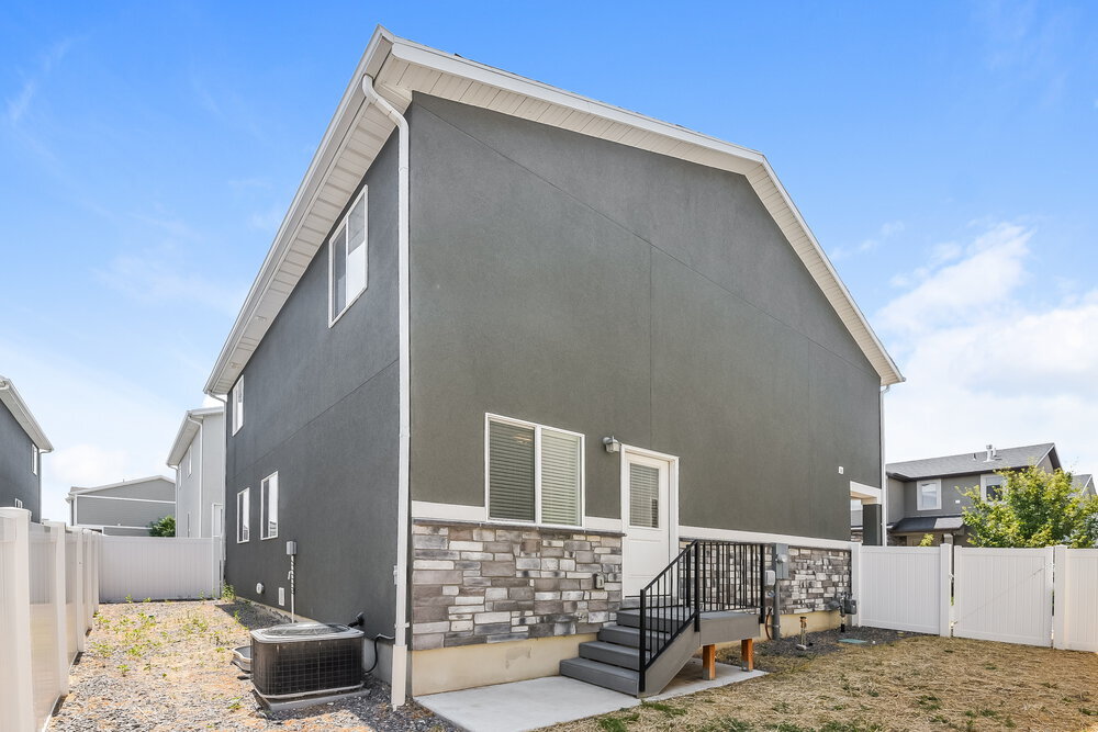Building Photo - 7877 Cronus Ln