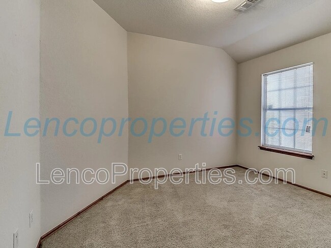 Building Photo - 1716 Briarcreek