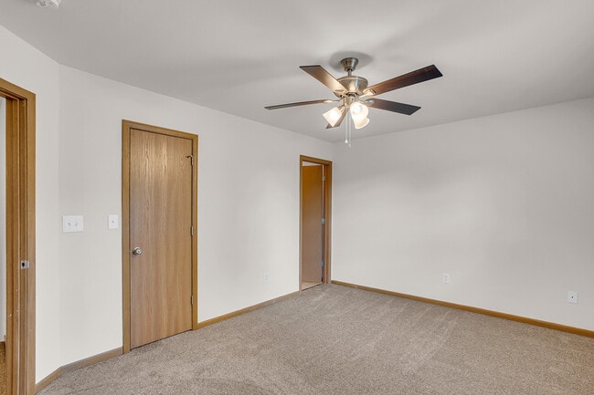 Building Photo - 5718 Canaveral Dr