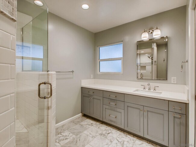 Building Photo - 4655 Castelar St