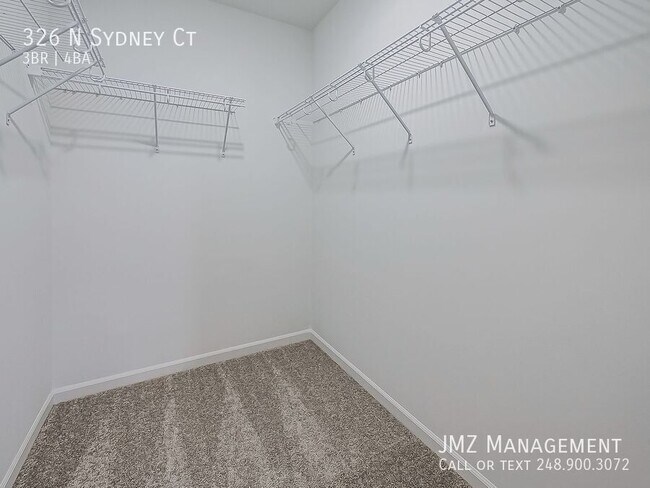 Building Photo - 326 N Sydney Ct