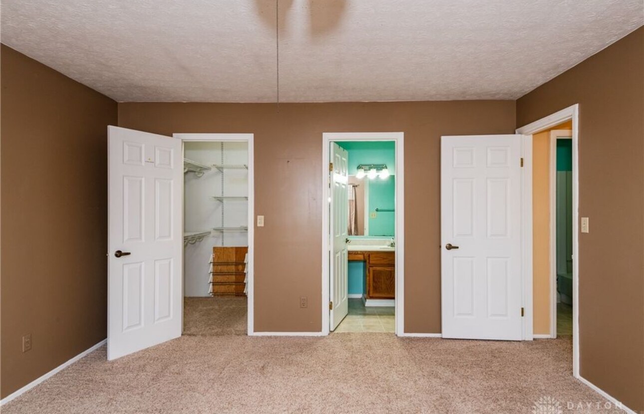 Building Photo - 2344 Fieldstone Cir