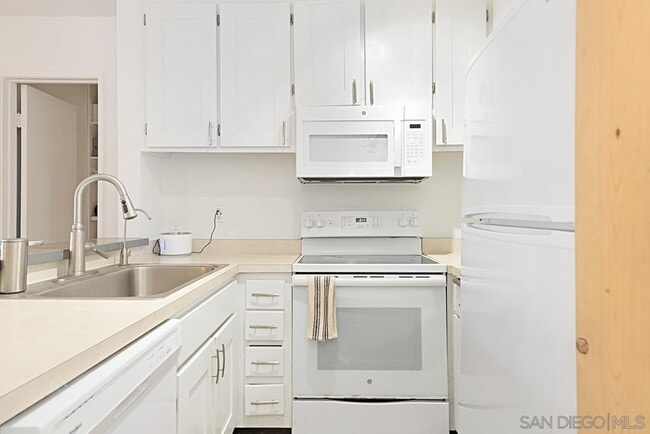 Building Photo - 4060 Huerfano Ave