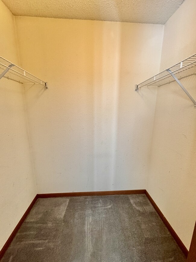 Building Photo - 1315 N Berkley Rd