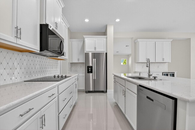 Building Photo - 15120 Wildwood Cir