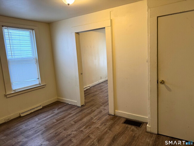 Building Photo - 282 Front Ave