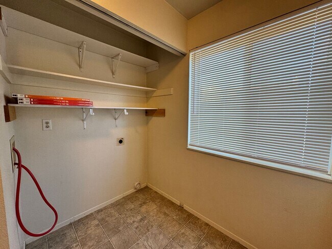 Building Photo - 6940 Peyote Way