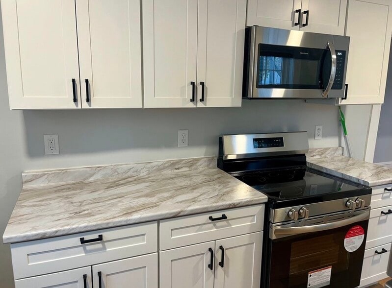 Building Photo - 413 Hammond St