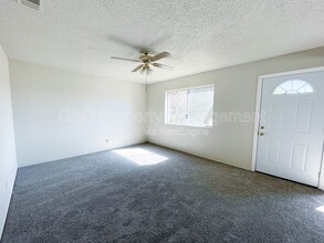 Building Photo - 515 San Clemente St