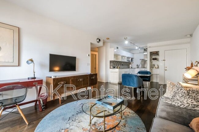 Building Photo - 199 14th St NE