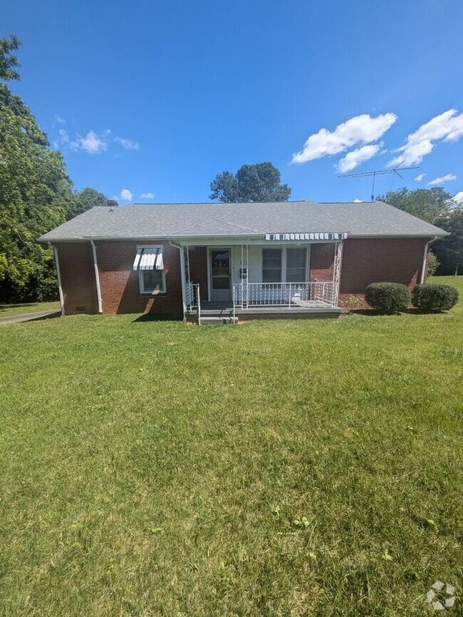Building Photo - 2BD/2BA Single Family Home in Conover