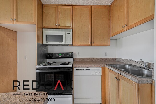 Building Photo - 20200 Sherman Way
